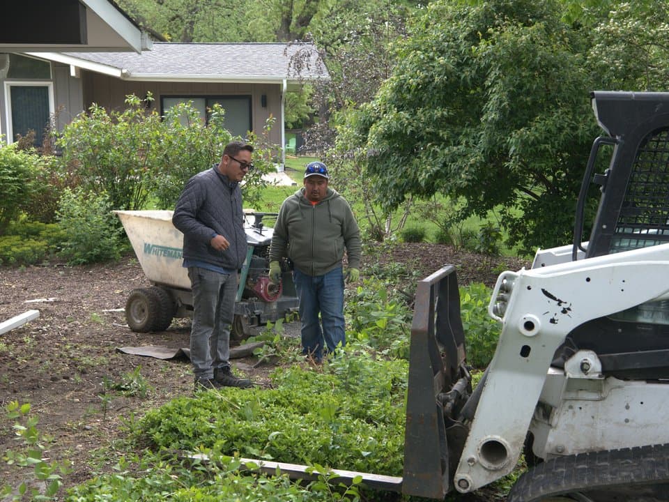Landscaping and hardscape in Yorkville, IL